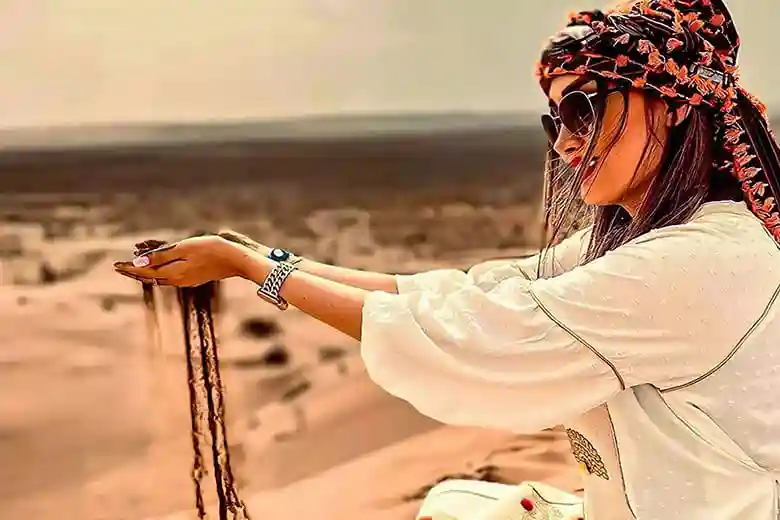 سفرنامه: شبی زیر آسمان پرستاره کویر مرنجاب